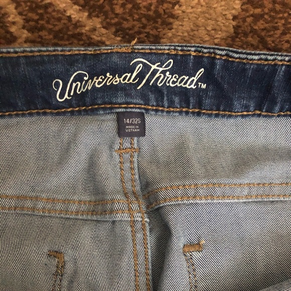 Universal Thread Jeans! - Picture 4 of 5